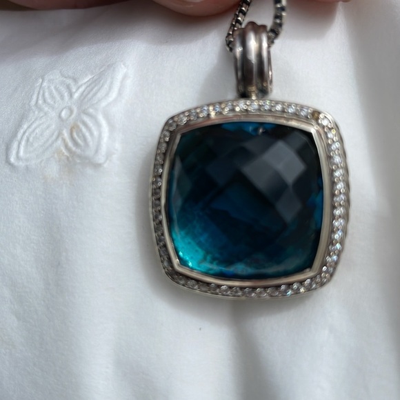 Absolutely Beautiful David Yurman Hampton Blue Topaz Pendant with Diamonds. - Picture 2 of 10